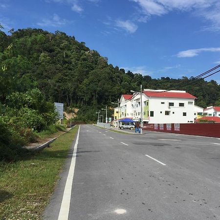 Monster Homes Kampong Sungai Udang Dış mekan fotoğraf